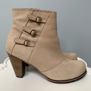 Anthropologie Holding Horses Booties - Size 8.5